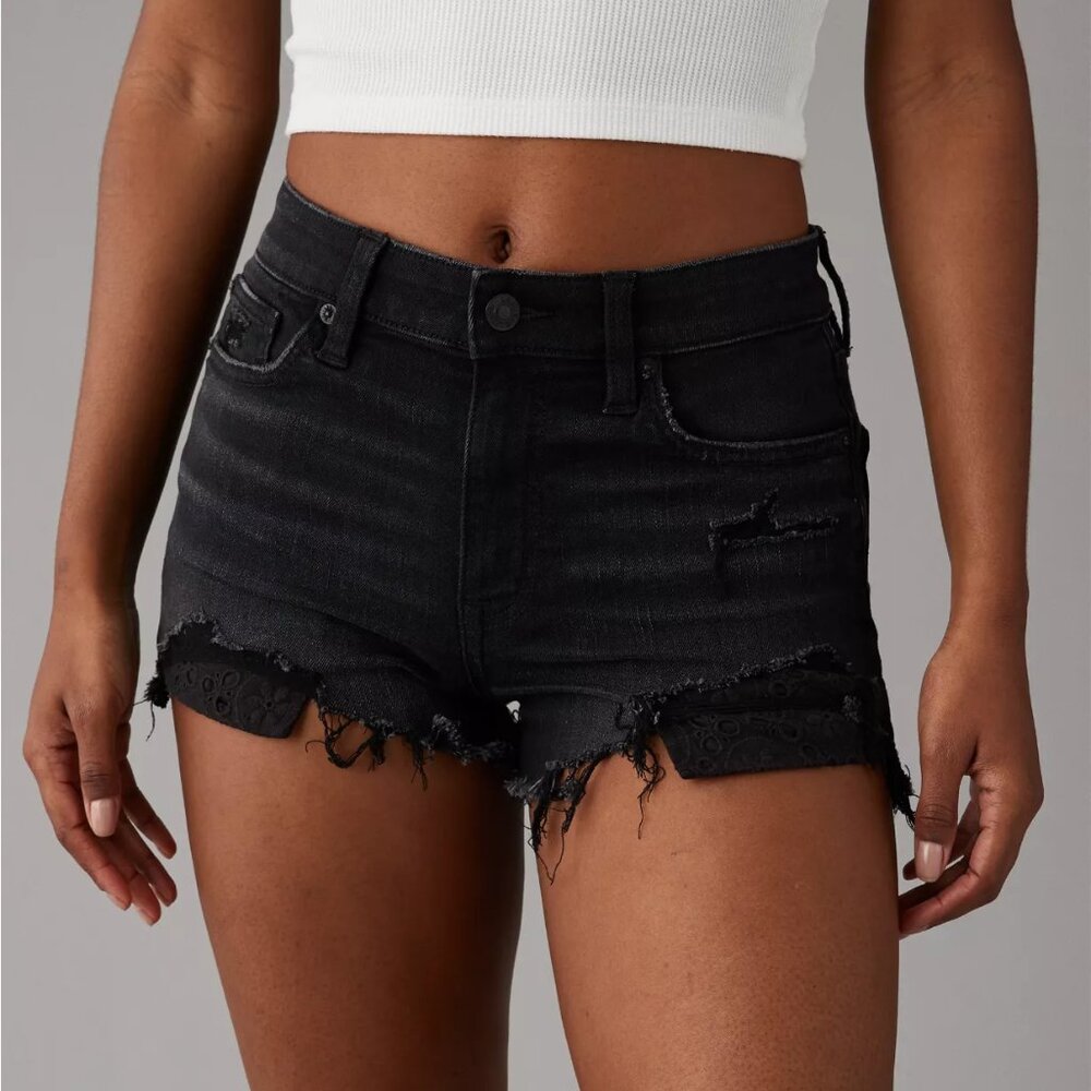 AMERICAN EAGLE Black Next Level Stretch Ripped Jean Shorts Size 00